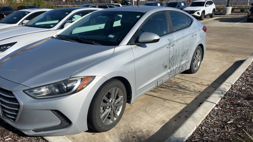 2017 Hyundai Elantra SE — Sedan — 116,393 mi — Carrollton, TX