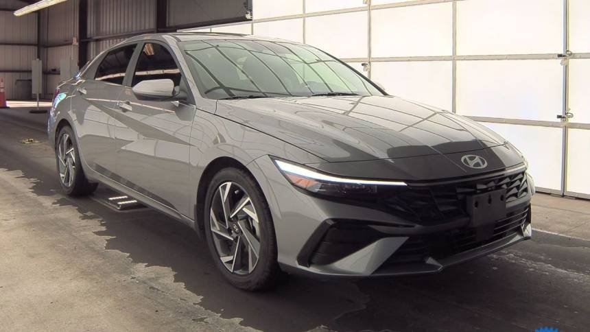 2024 Hyundai Elantra SEL — Sedan — 5,035 mi — Carrollton, TX