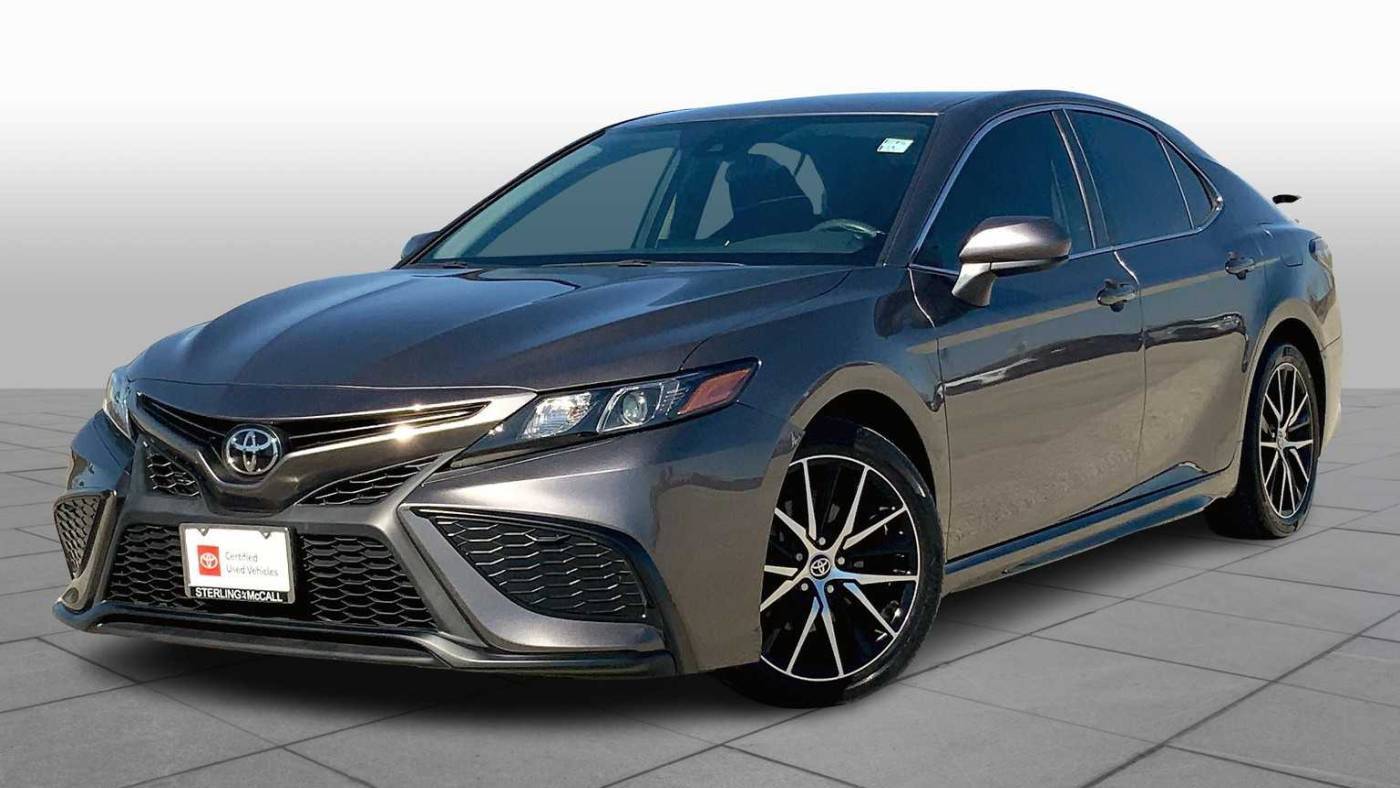 2021 Toyota Camry SE — Sedan — 5,715 mi — Houston, TX