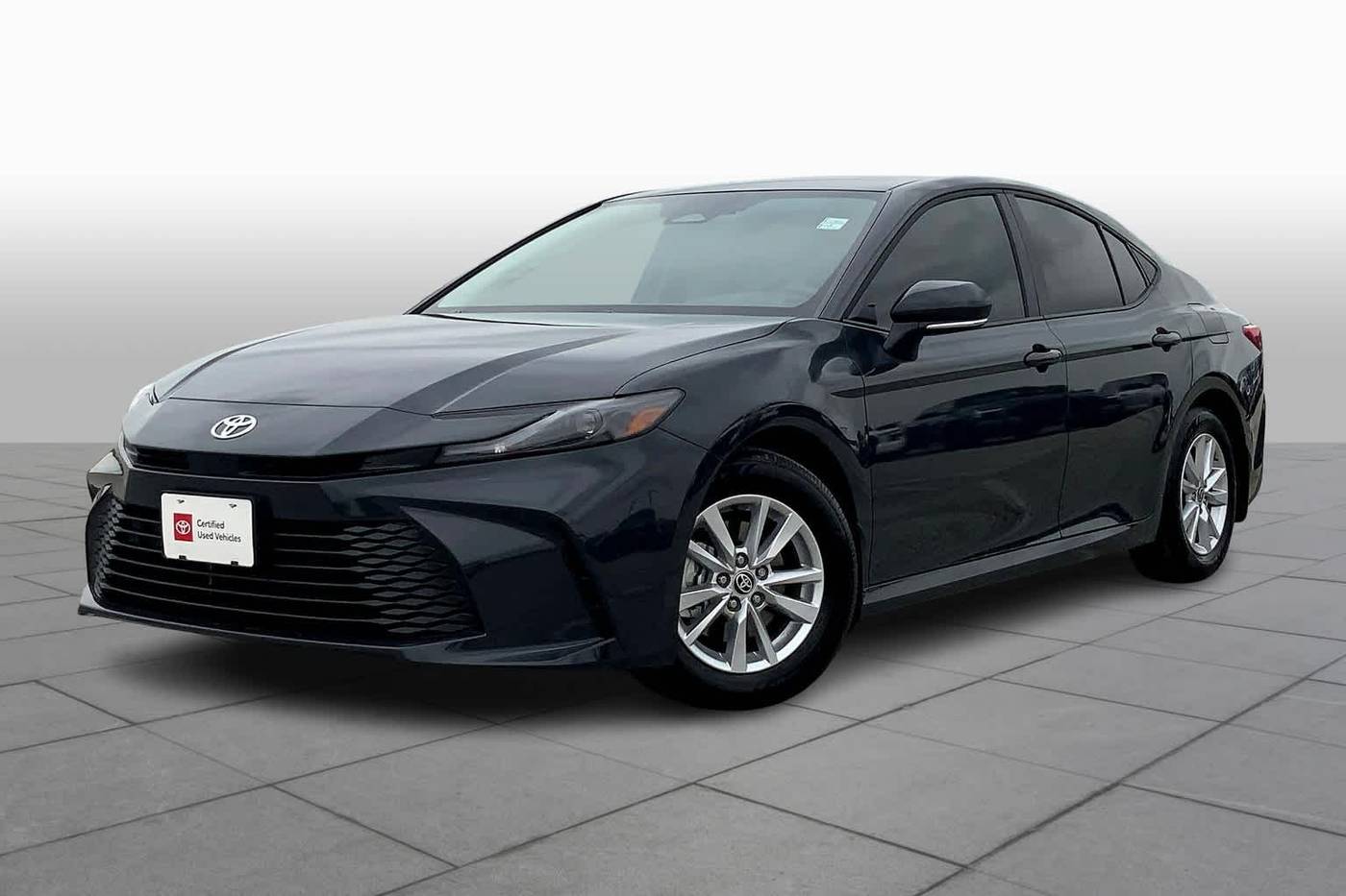2025 Toyota Camry LE — Sedan — 1,372 mi — Houston, TX