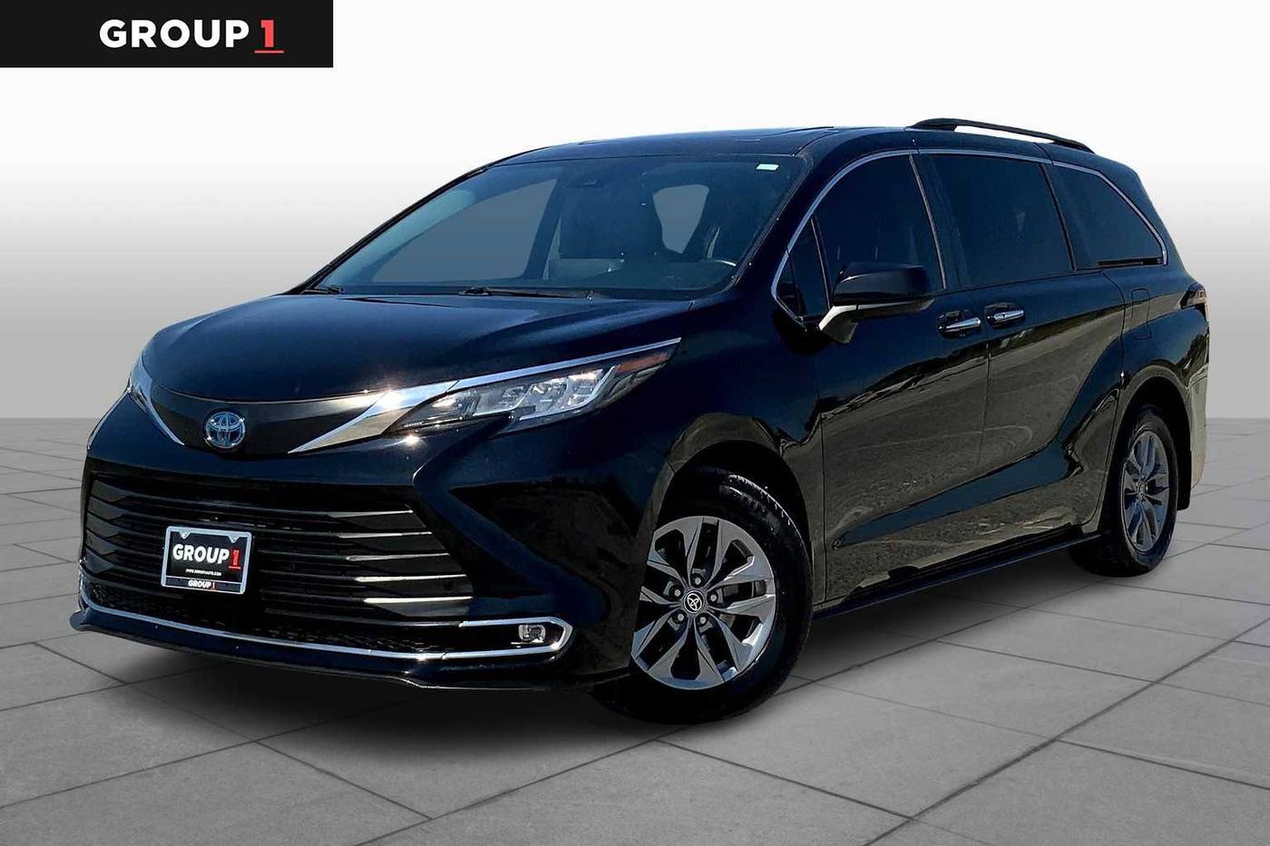 2022 Toyota Sienna XLE — Minivan — 132,502 mi — Houston, TX