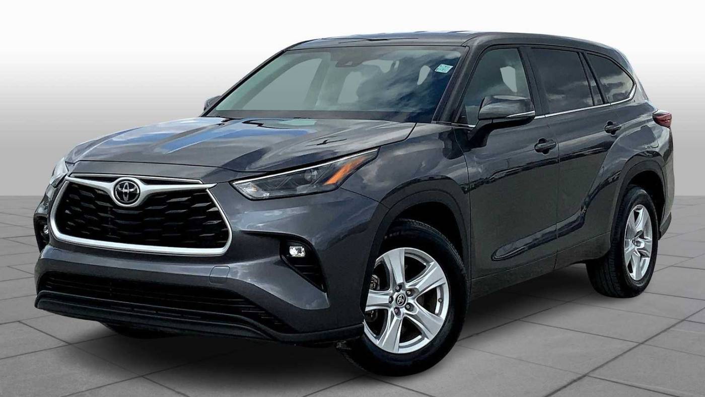 2023 Toyota Highlander LE — SUV — 30,500 mi — Houston, TX