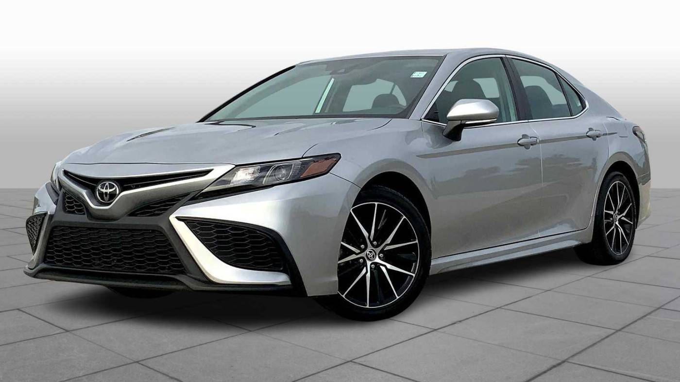2022 Toyota Camry SE — Sedan — 63,825 mi — Houston, TX