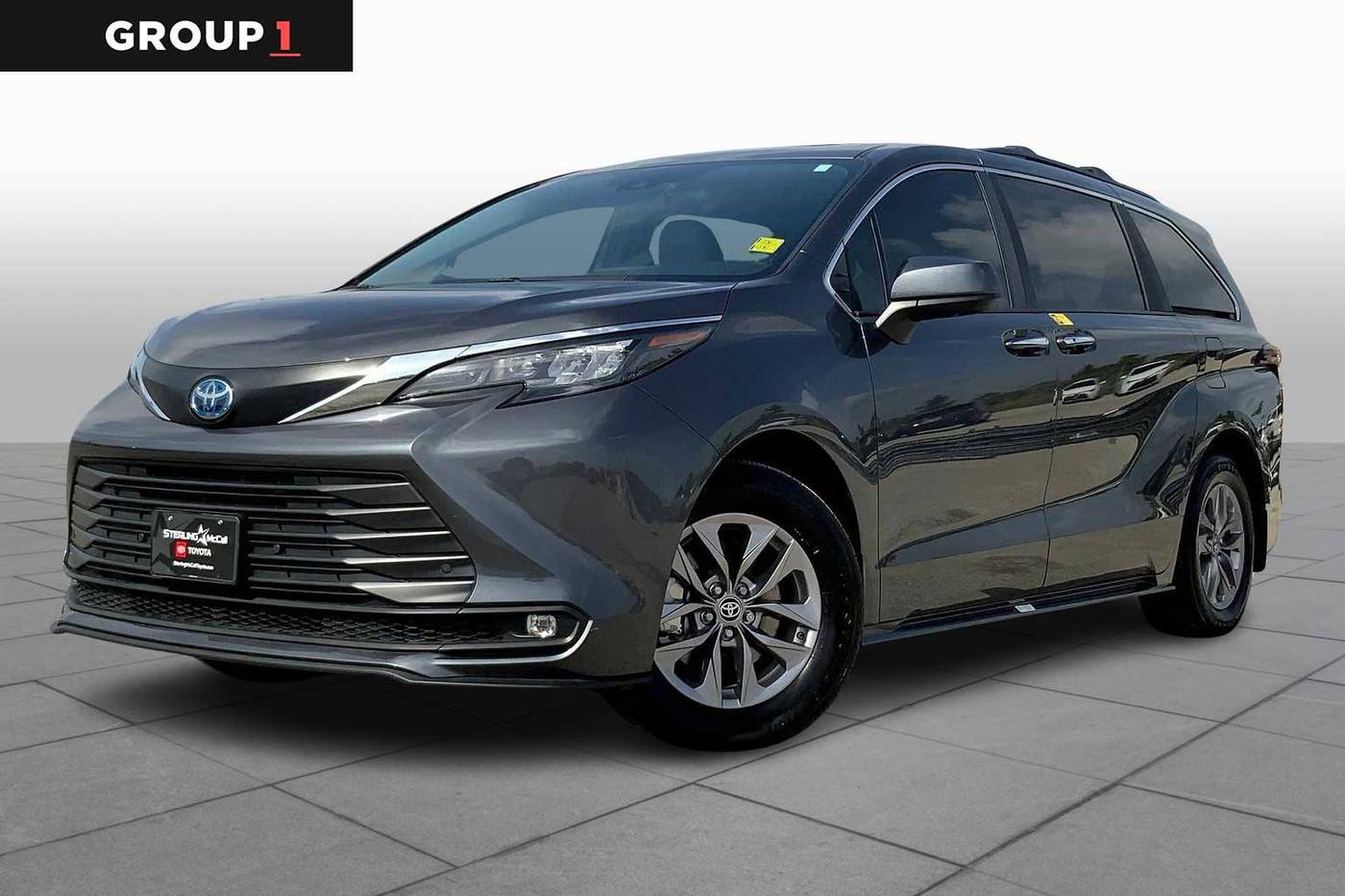 2025 Toyota Sienna XLE — Minivan — 12,545 mi — Houston, TX