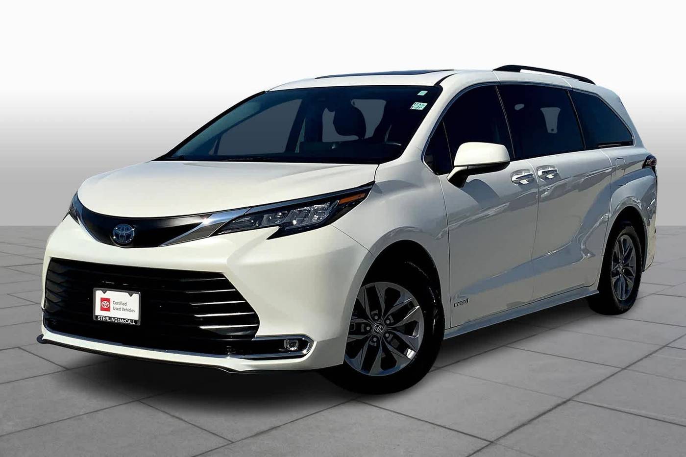 2021 Toyota Sienna XLE — Minivan — 47,102 mi — Houston, TX