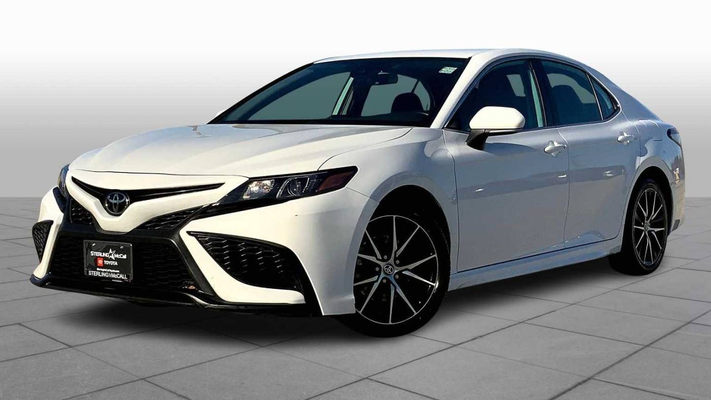 2022 Toyota Camry SE — Sedan — 53,155 mi — Houston, TX