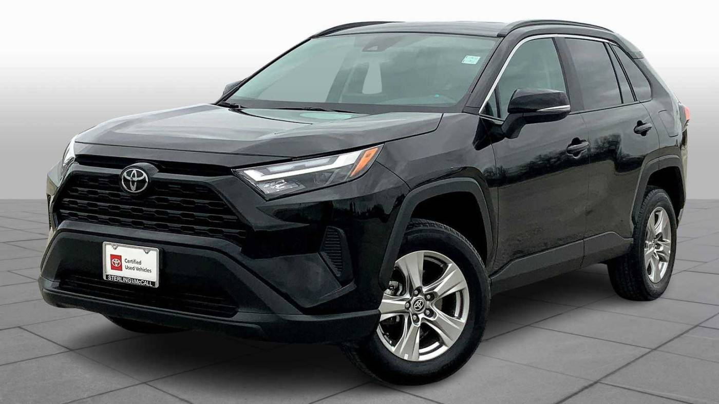 2023 Toyota RAV4 XLE — SUV — 33,381 mi — Houston, TX