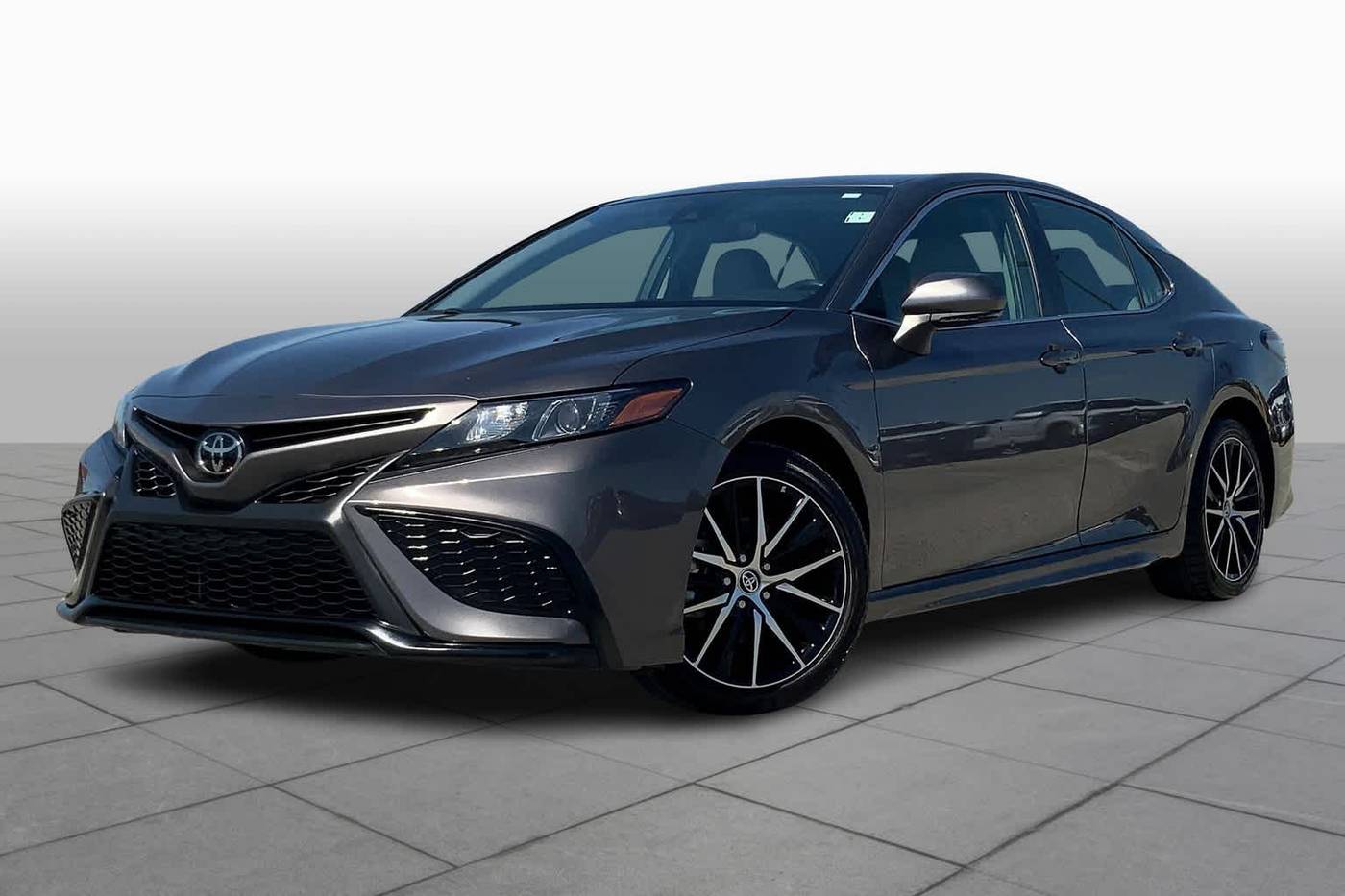 2023 Toyota Camry SE — Sedan — 31,245 mi — Houston, TX
