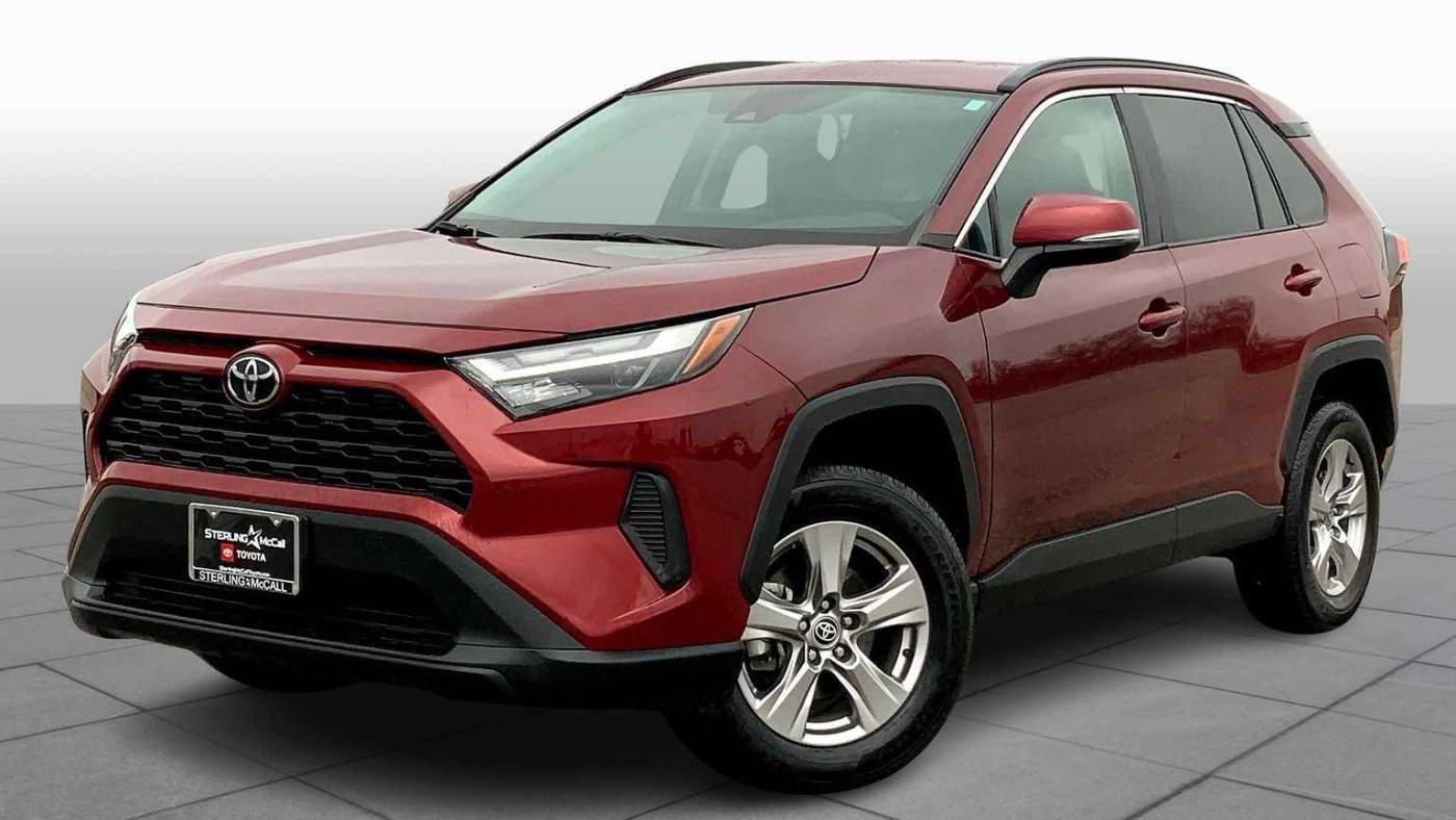 2023 Toyota RAV4 XLE — SUV — 35,672 mi — Houston, TX