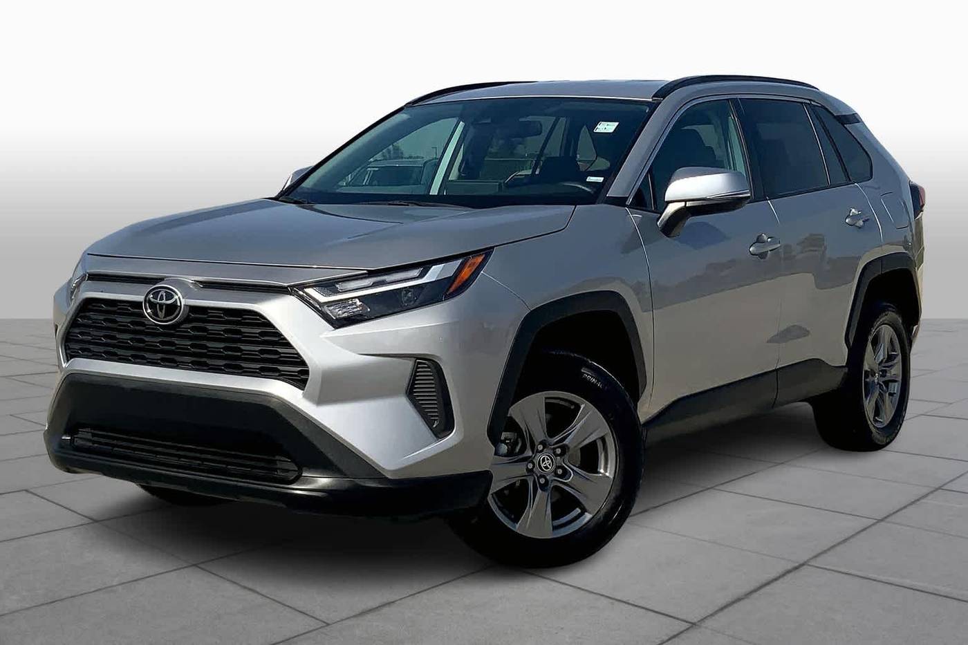 2024 Toyota RAV4 XLE — SUV — 25,975 mi — Houston, TX