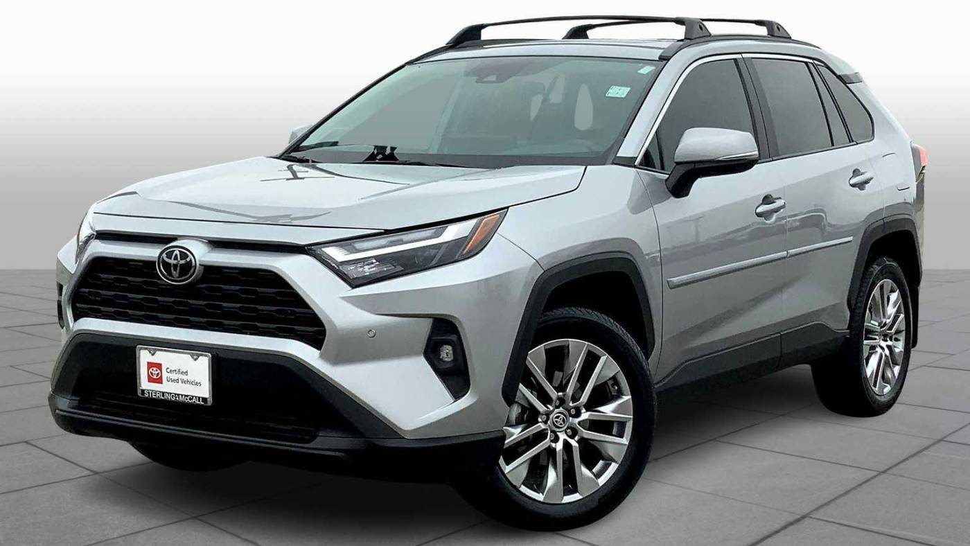 2023 Toyota RAV4 XLE Premium — SUV — 19,960 mi — Houston, TX