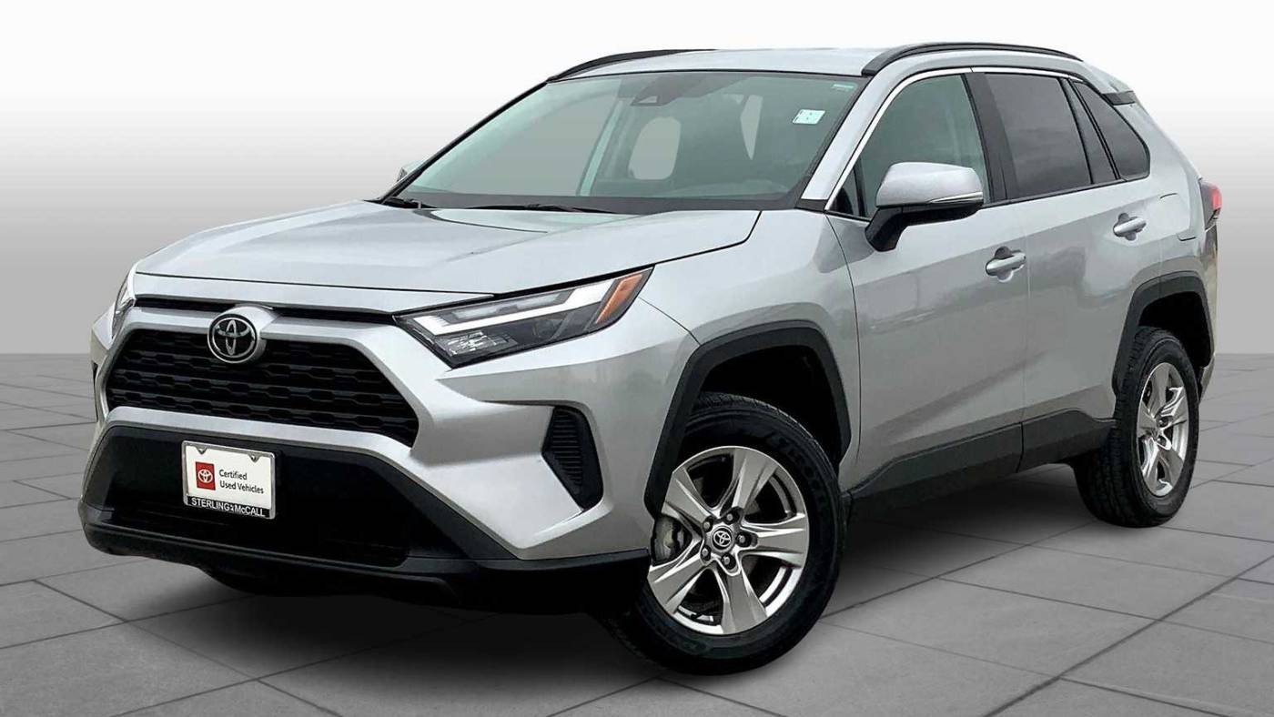 2023 Toyota RAV4 XLE — SUV — 33,862 mi — Houston, TX