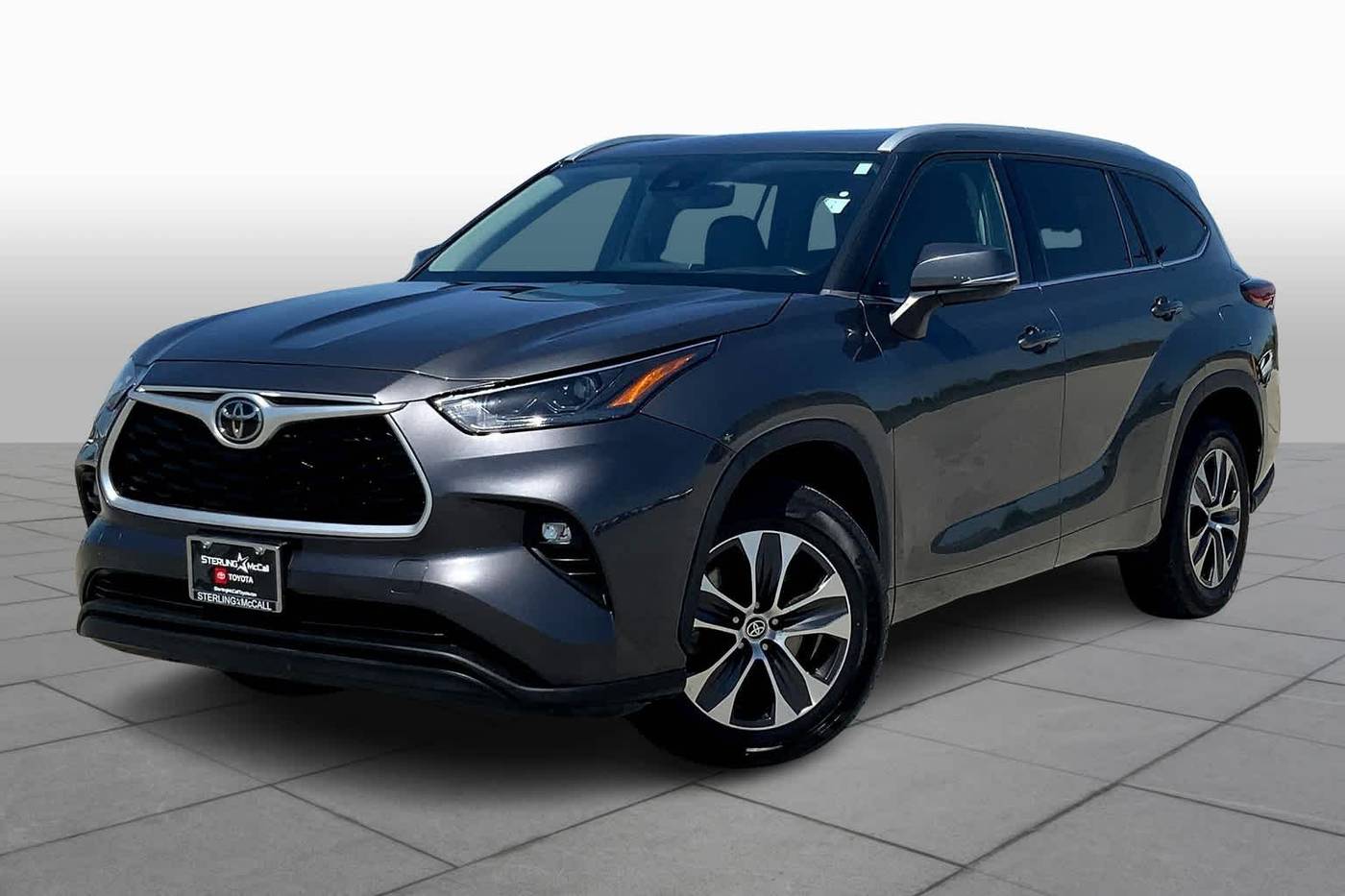 2022 Toyota Highlander XLE — SUV — 76,951 mi — Houston, TX