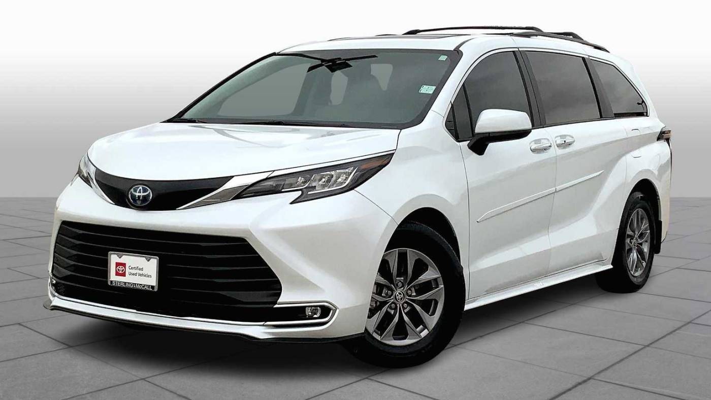 2023 Toyota Sienna XLE — Minivan — 31,155 mi — Houston, TX