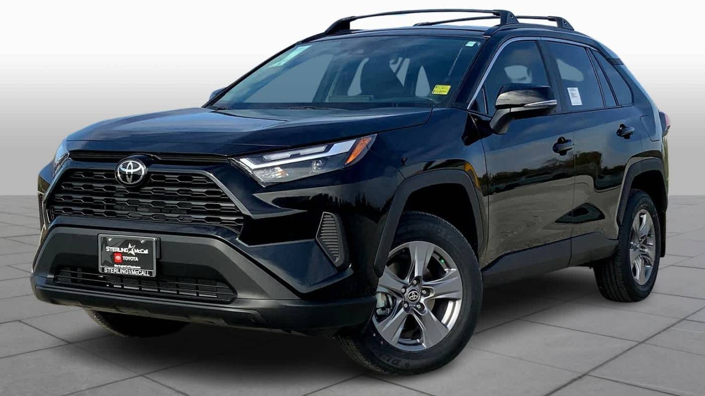 2024 Toyota RAV4 XLE — SUV — 14,243 mi — Houston, TX