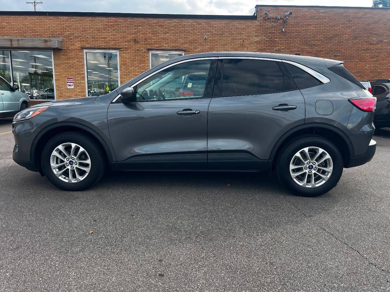 2021 Ford Escape SE Hybrid — SUV — 89,981 mi — Grand Rapids, MI