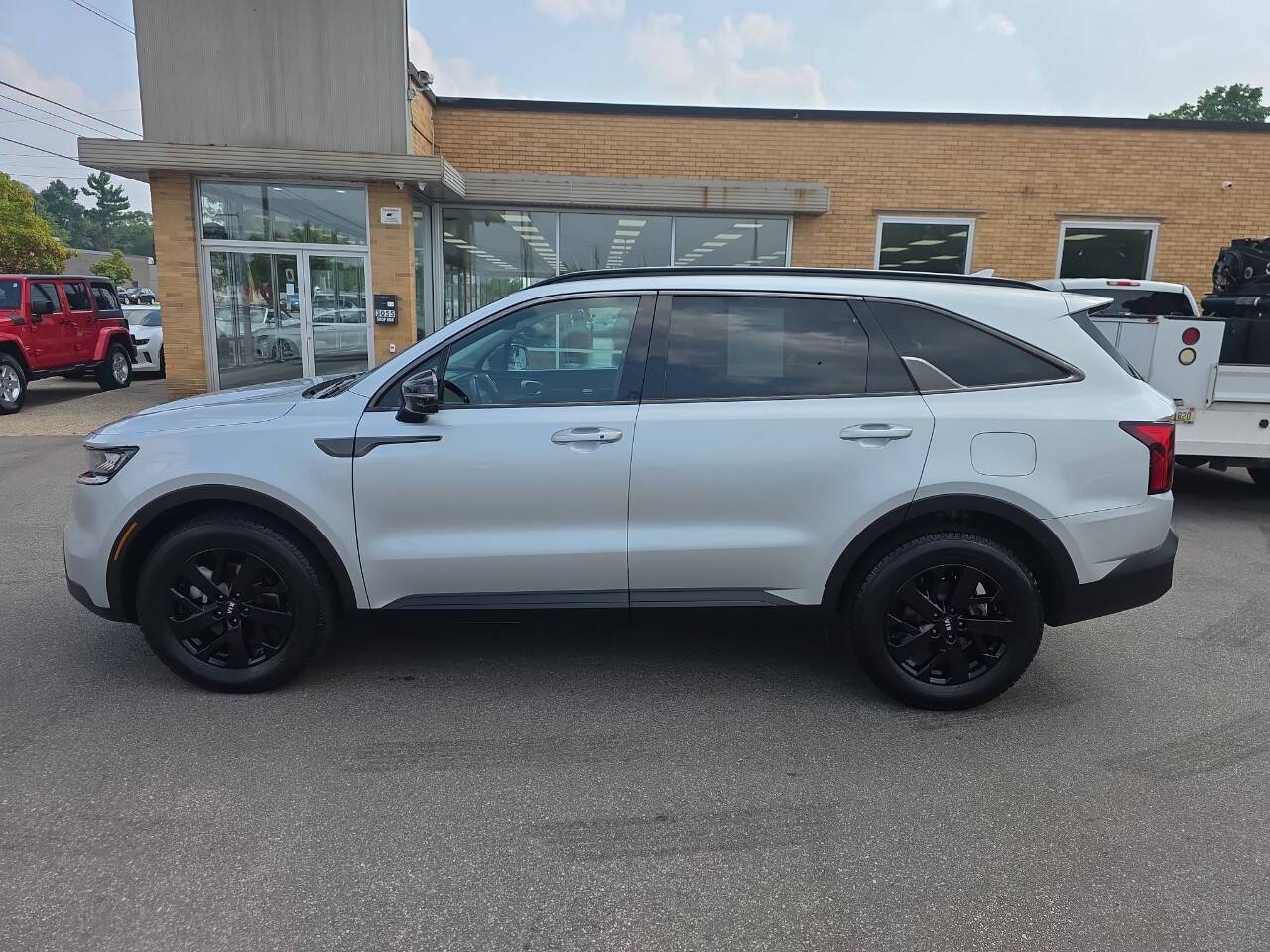 2021 Kia Sorento S — SUV — 105,688 mi — Grand Rapids, MI