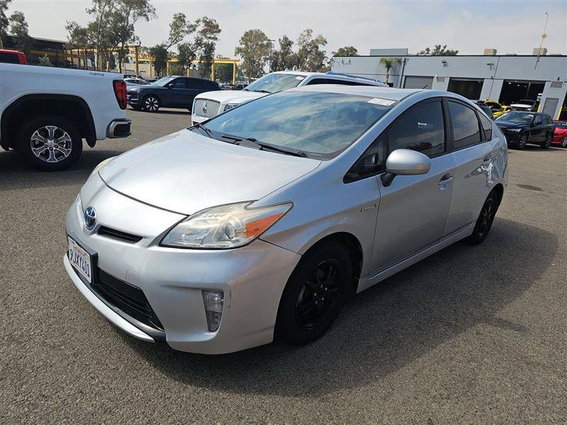 2014 Toyota Prius Three — Sedan — 134,986 mi — Sterling, VA