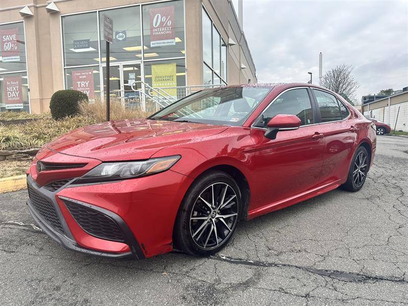 2021 Toyota Camry SE — Sedan — 129,103 mi — Sterling, VA