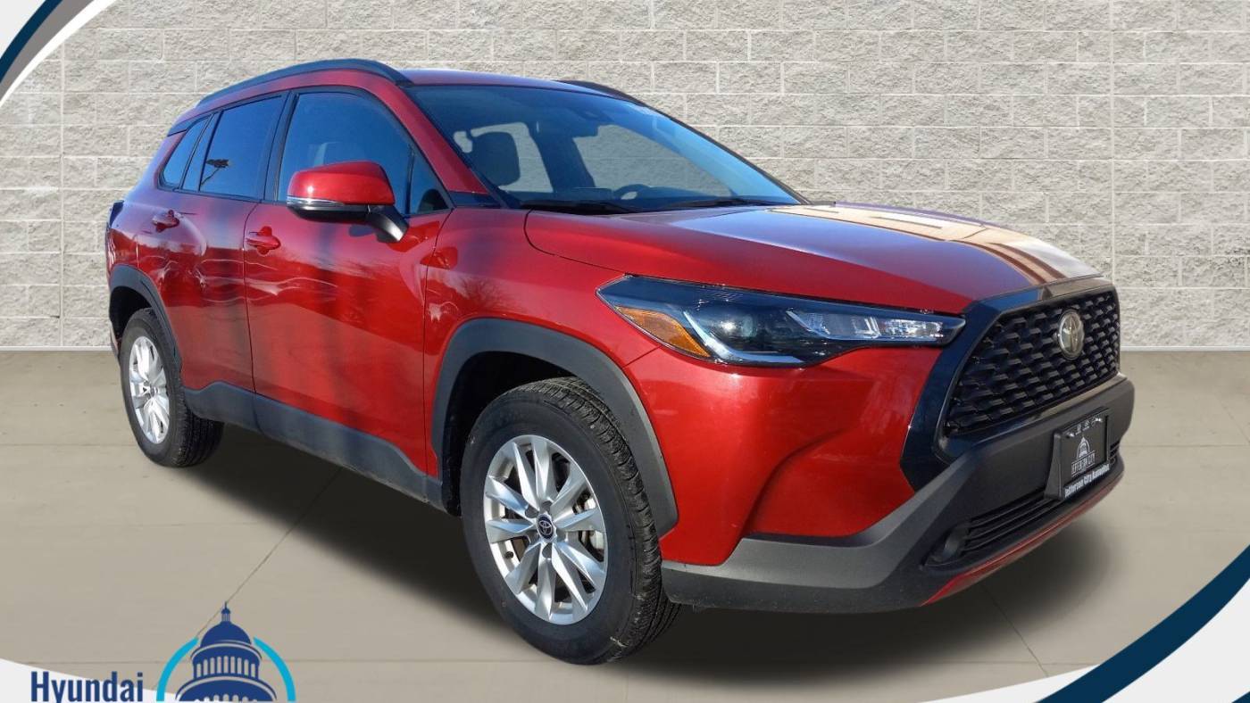 2022 Toyota Corolla Cross LE — SUV — 32,630 mi — Jefferson City, MO