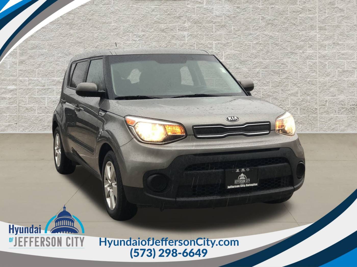 2017 Kia Soul Base — Hatchback — 105,922 mi — Jefferson City, MO