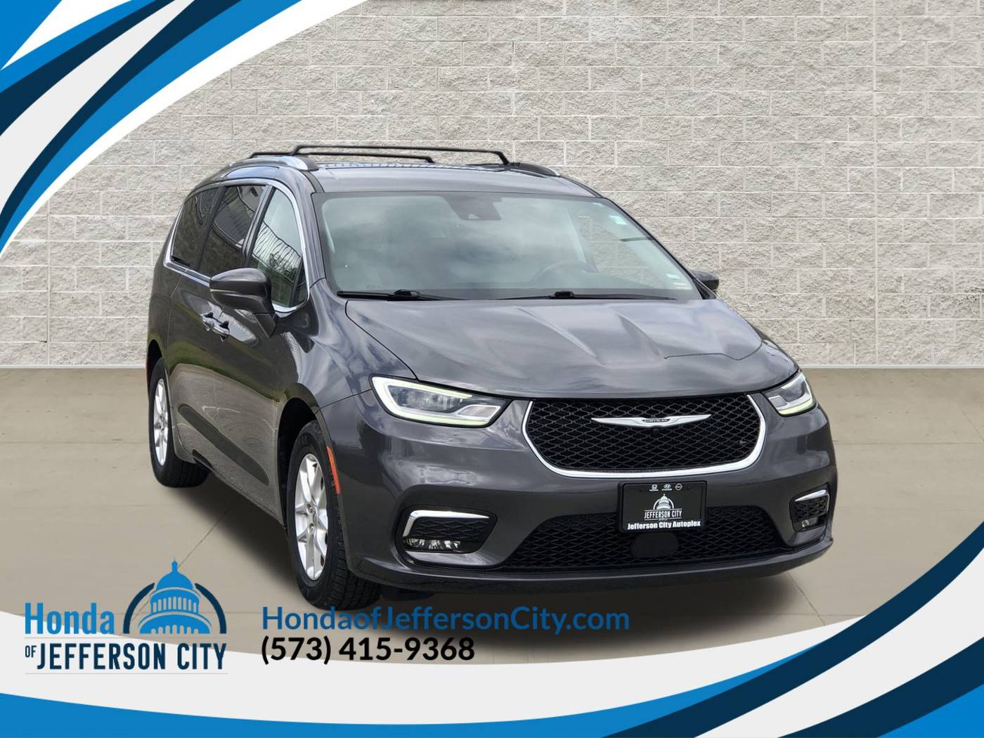 2021 Chrysler Pacifica Touring L — Minivan — 67,791 mi — Jefferson City, MO