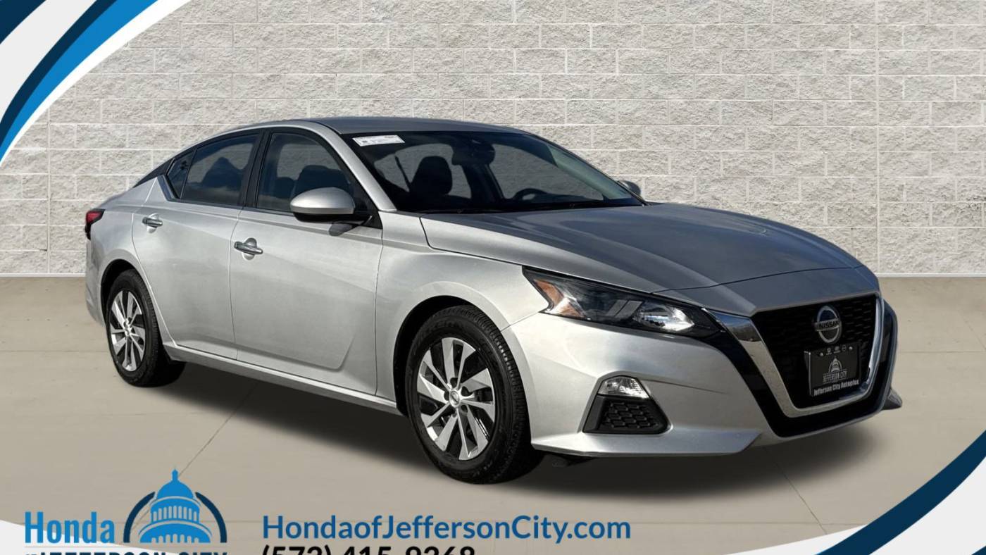 2022 Nissan Altima S — Sedan — 69,987 mi — Jefferson City, MO