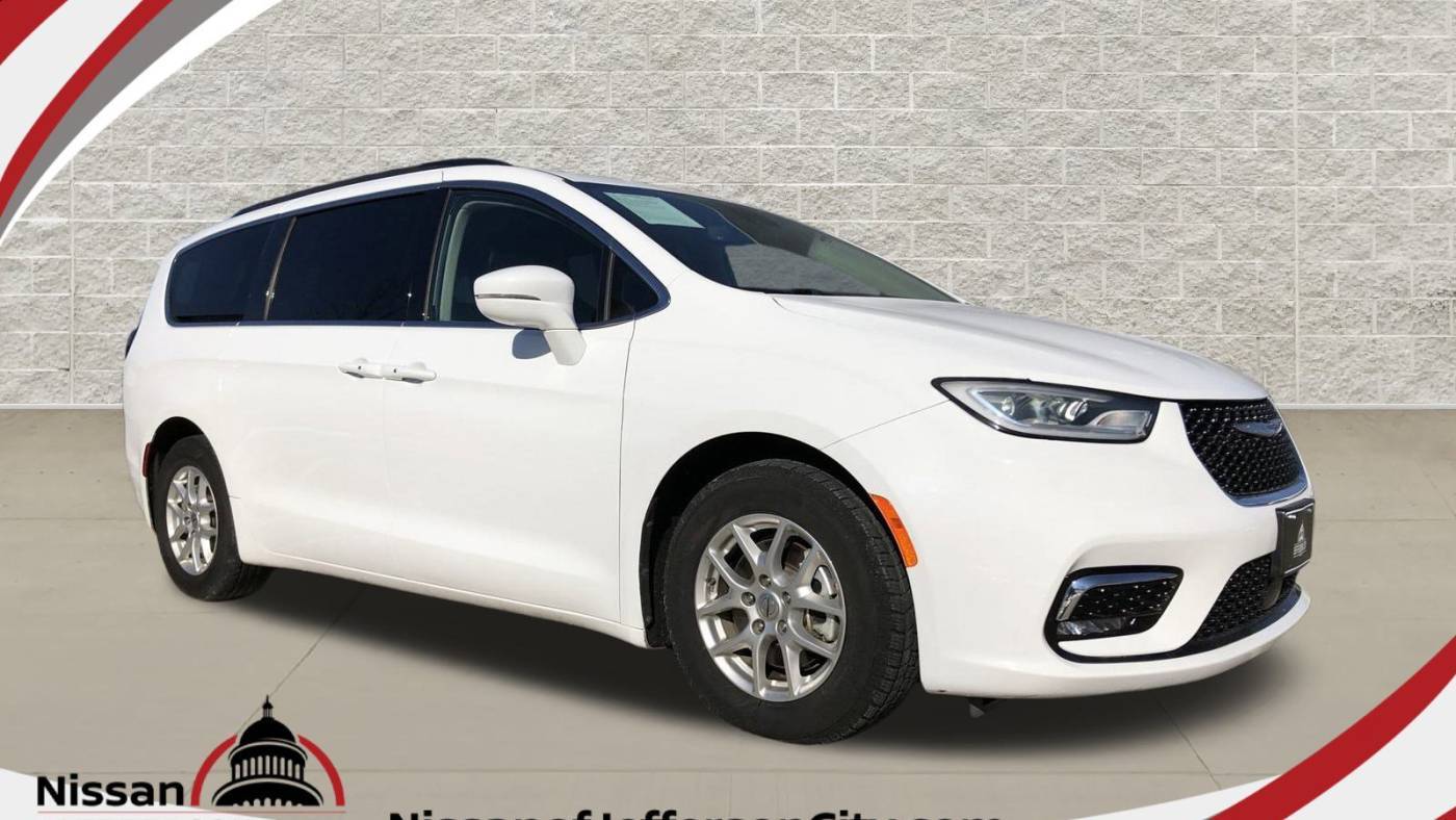 2022 Chrysler Pacifica Touring L — Minivan — 74,858 mi — Jefferson City, MO