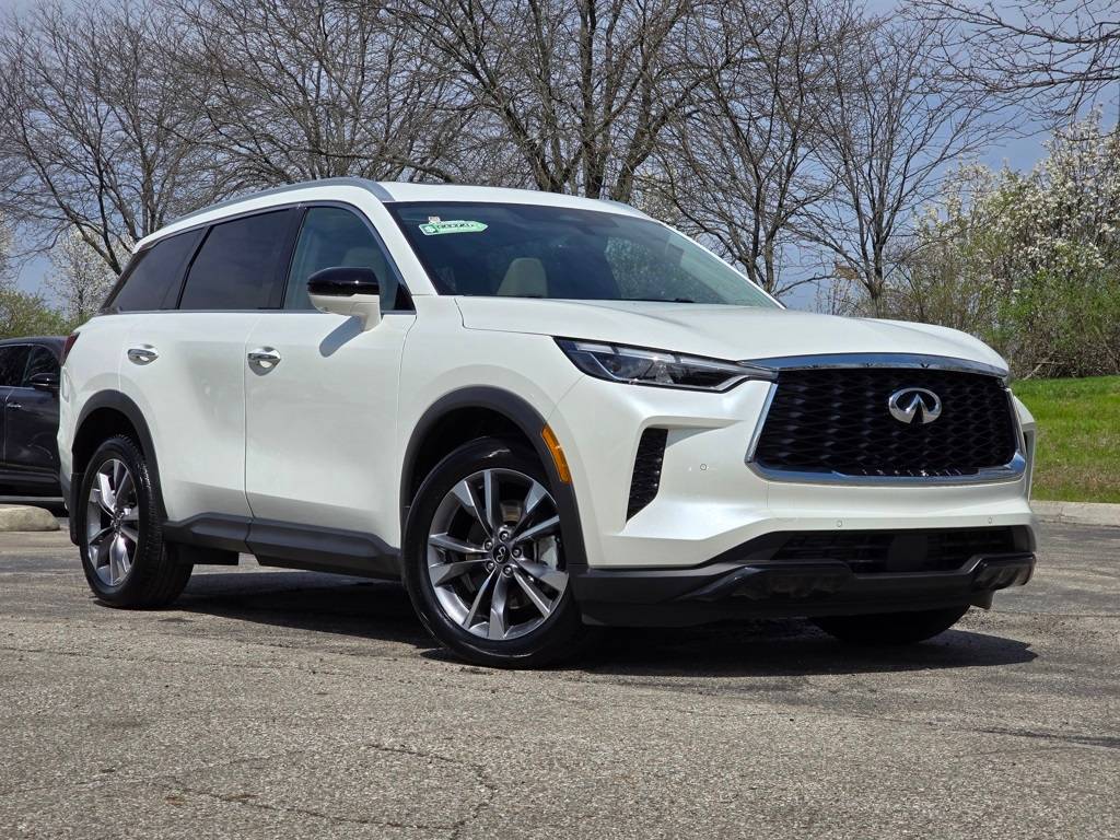 2025 INFINITI QX60 LUXE — SUV — 4,498 mi — Dublin, OH