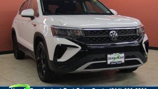 2023 Volkswagen Taos SE — SUV — 17,238 mi — Ballwin, MO