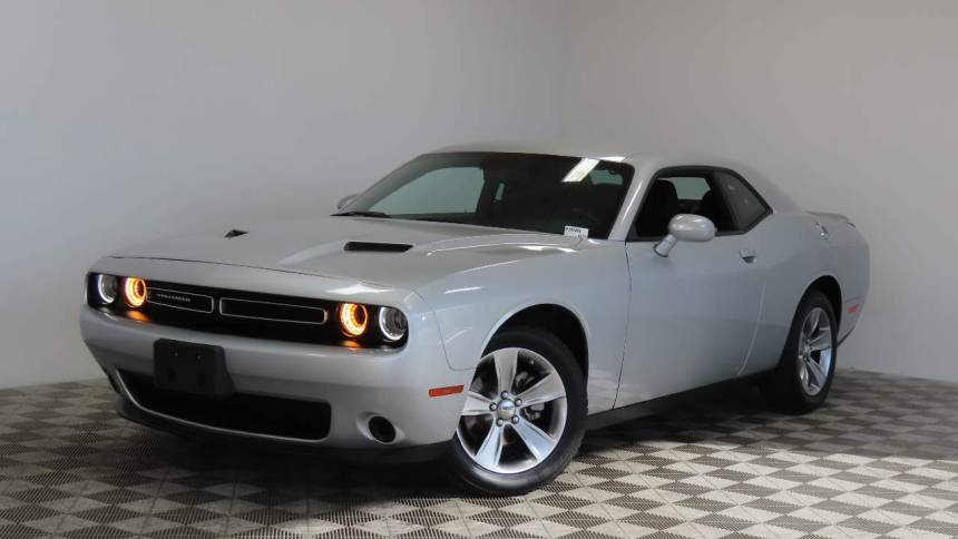 2022 Dodge Challenger SXT — Coupe — 46,075 mi — Tempe, AZ