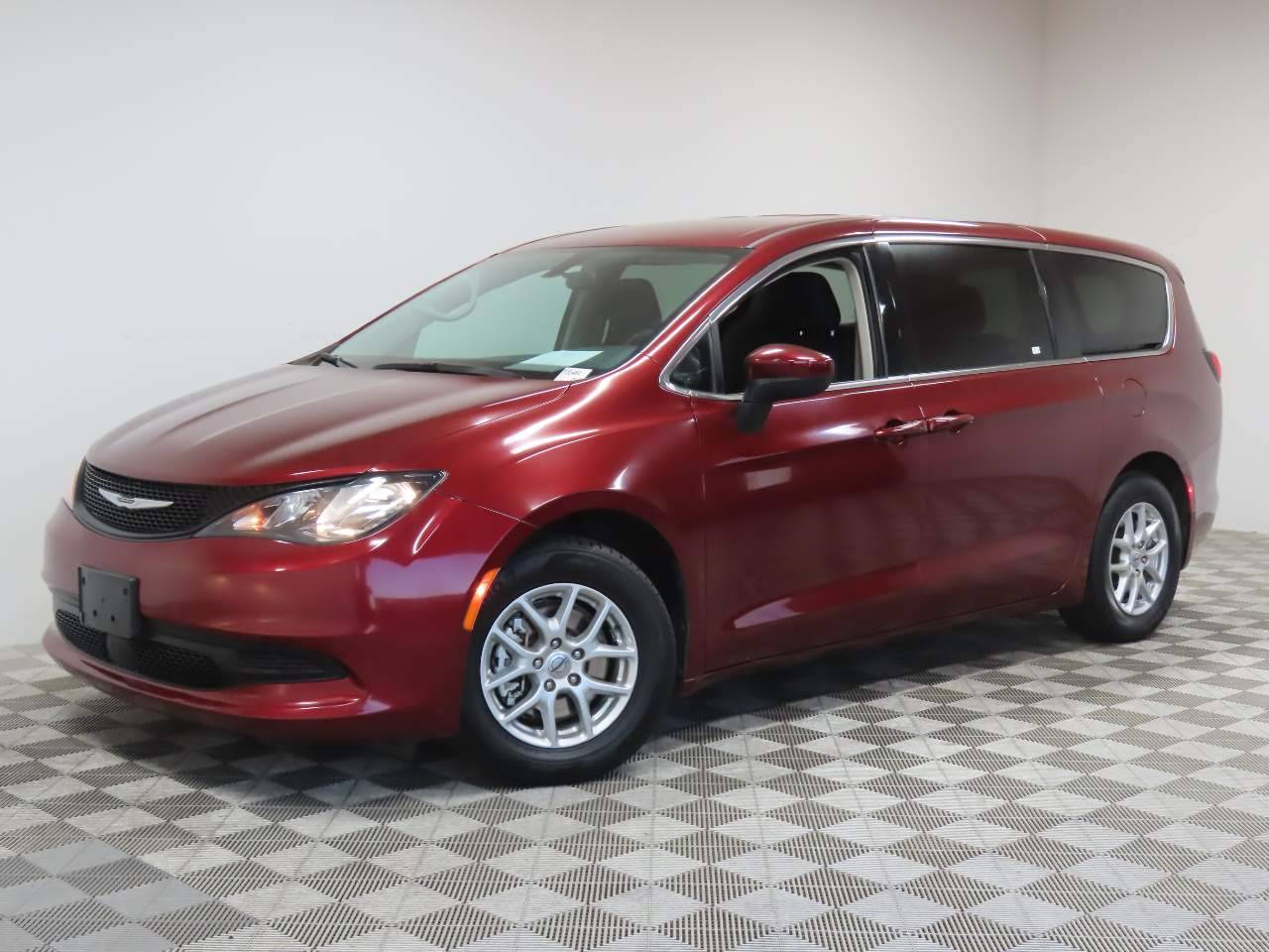 2022 Chrysler Voyager LX — Minivan — 54,011 mi — Tempe, AZ
