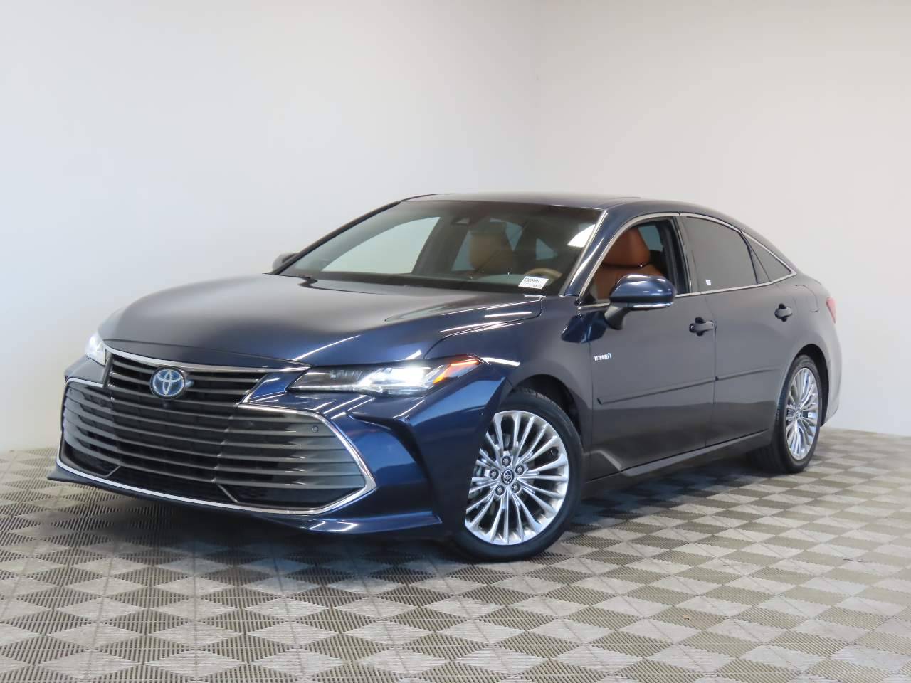 2020 Toyota Avalon Hybrid Limited — Sedan — 62,689 mi — Tempe, AZ