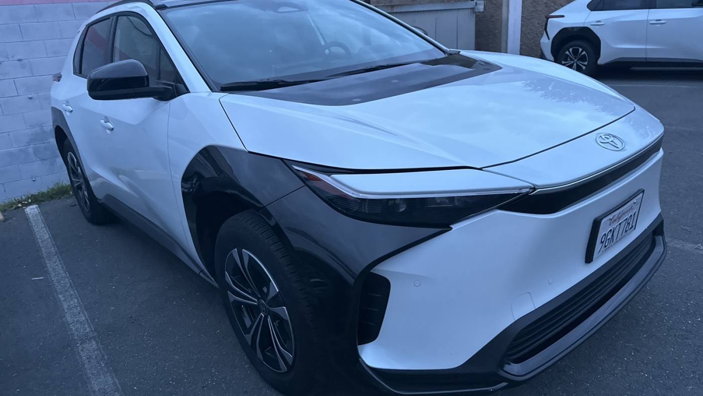 2023 Toyota bZ4X XLE — SUV — 4,244 mi — Walnut Creek, CA