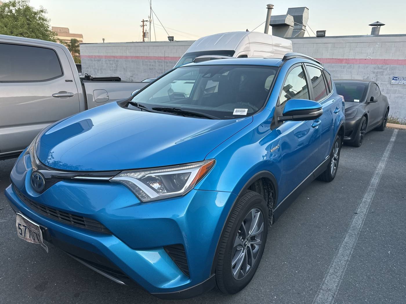 2018 Toyota RAV4 Hybrid LE — SUV — 282,052 mi — Walnut Creek, CA