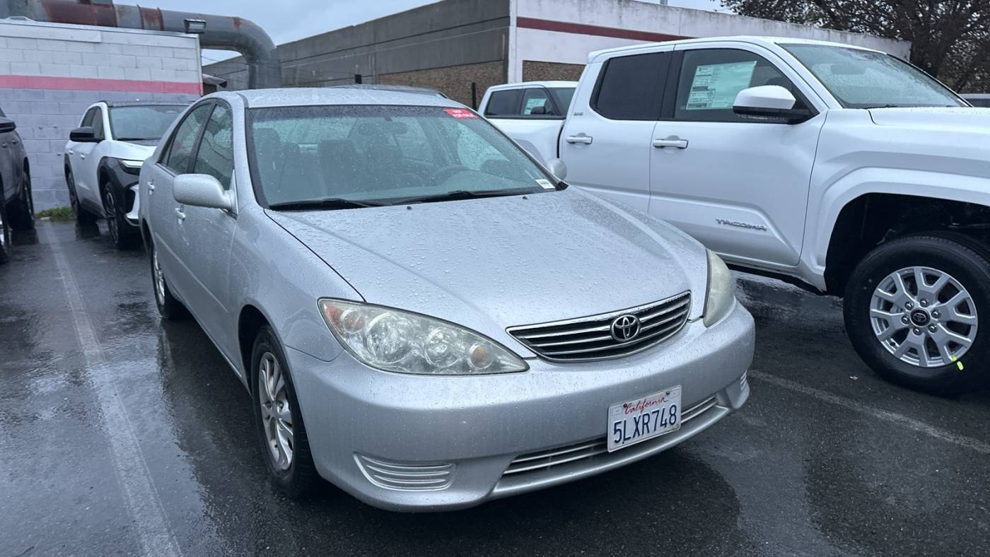2005 Toyota Camry LE V6 — Sedan — 114,928 mi — Walnut Creek, CA