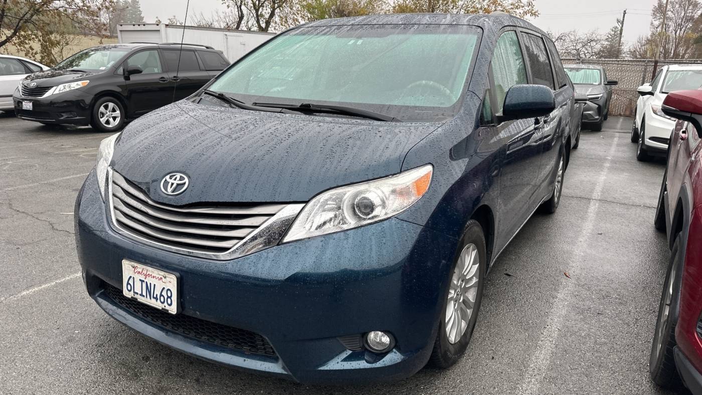 2011 Toyota Sienna XLE — Minivan — 91,593 mi — Walnut Creek, CA
