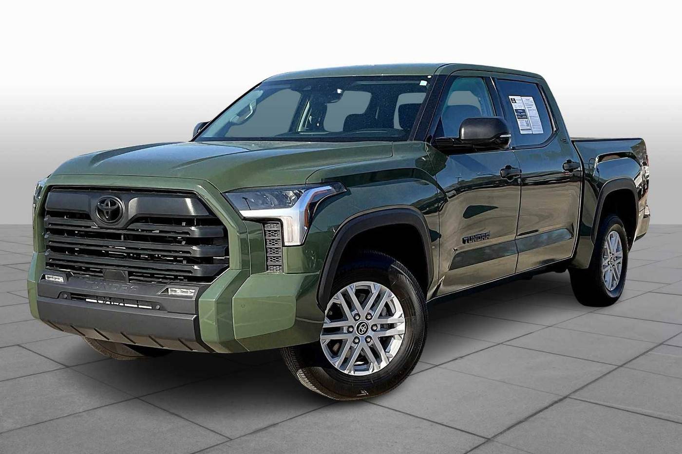 2022 Toyota Tundra SR5 — Pickup Truck — 10,318 mi — Houston, TX