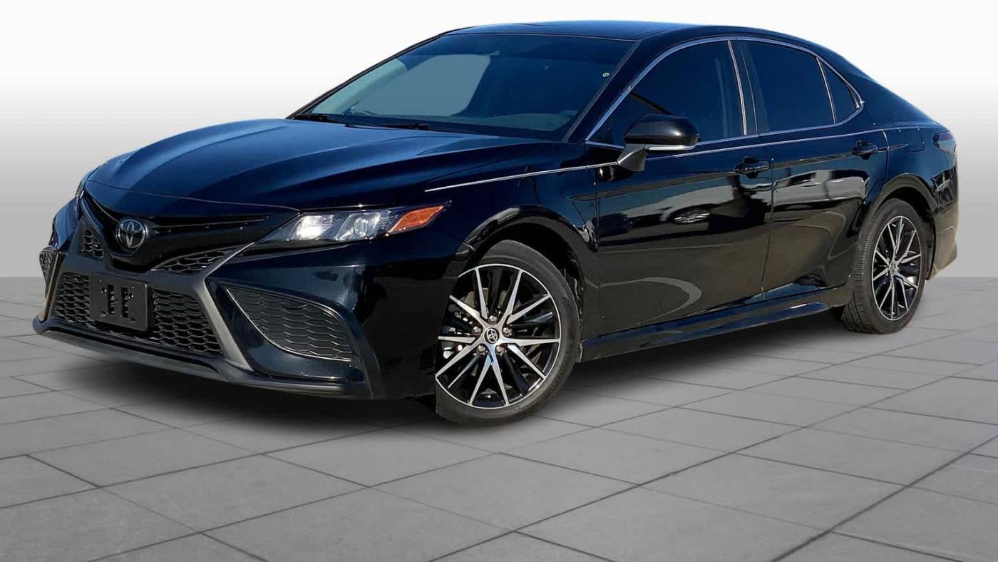 2022 Toyota Camry SE — Sedan — 49,145 mi — Houston, TX