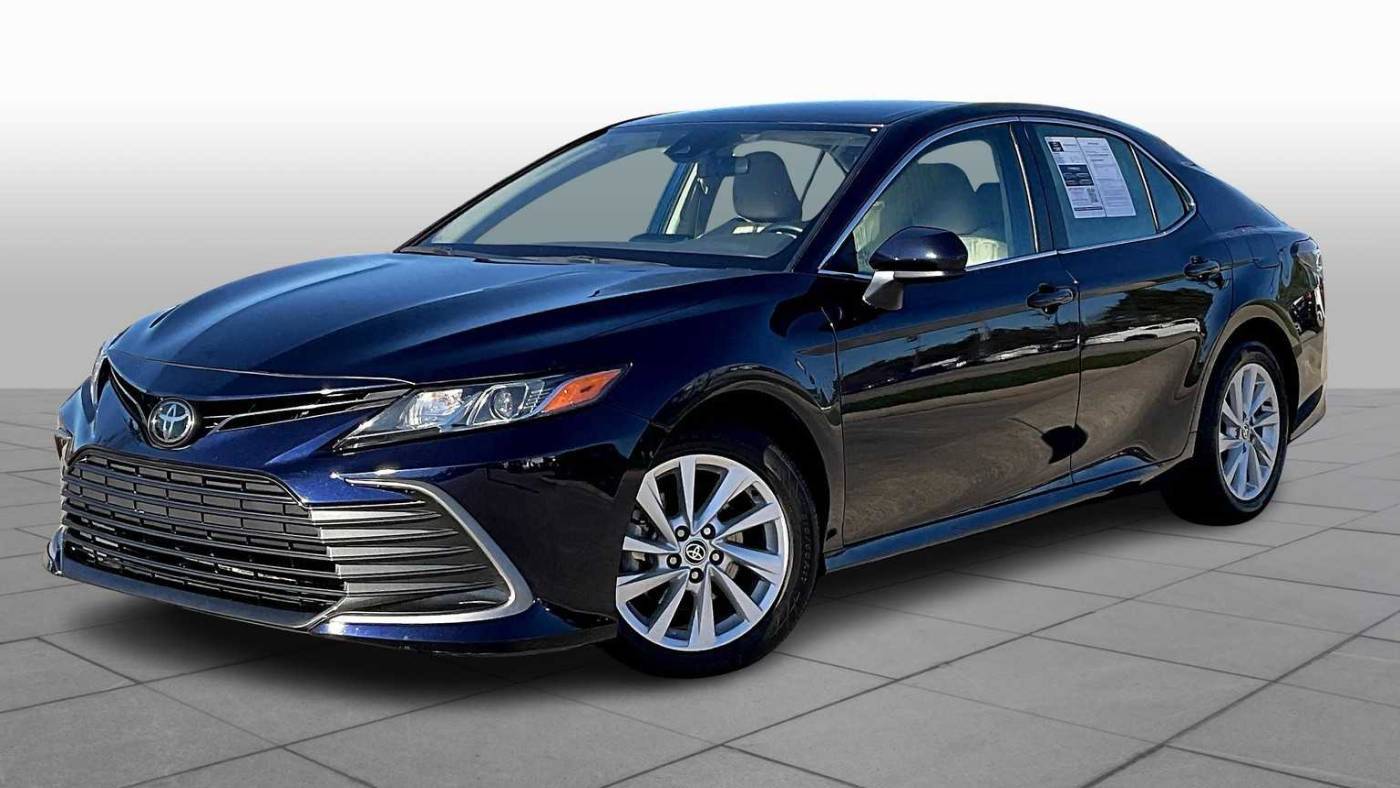 2022 Toyota Camry LE — Sedan — 60,172 mi — Houston, TX