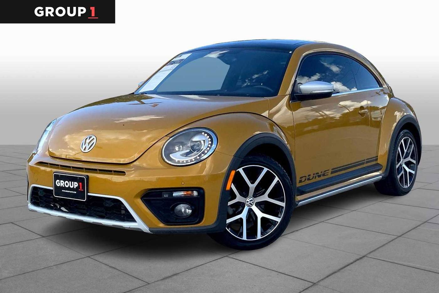 2016 Volkswagen Beetle 1.8T Dune — Hatchback — 91,556 mi — Houston, TX
