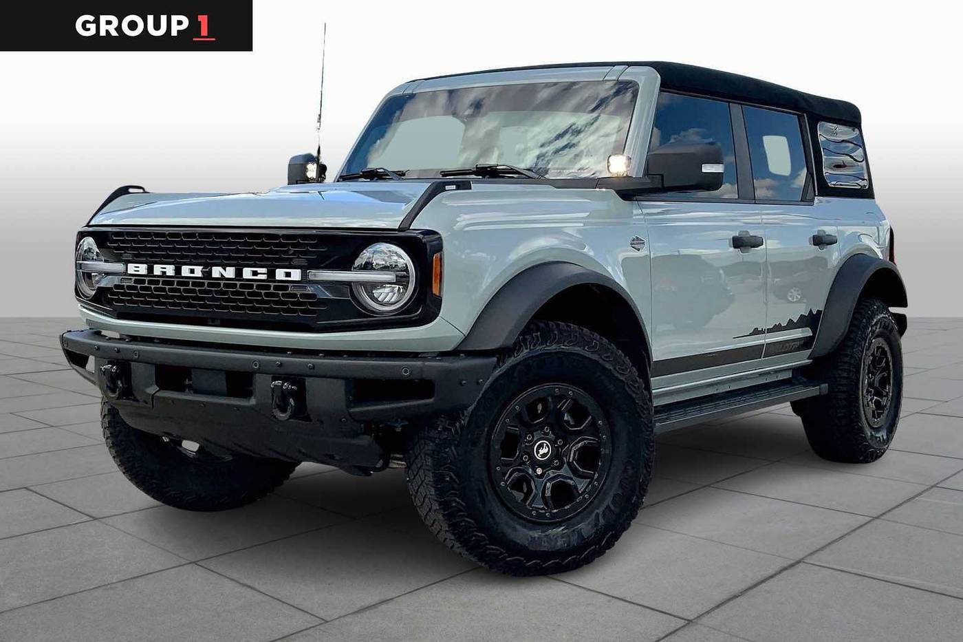 2023 Ford Bronco Wildtrak — SUV — 24,892 mi — Houston, TX