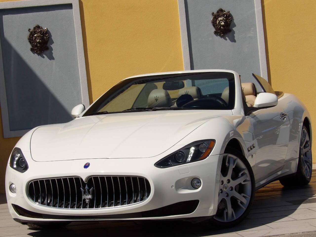 2015 Maserati GranTurismo Standard — Convertible — 30,784 mi — Lexington, KY