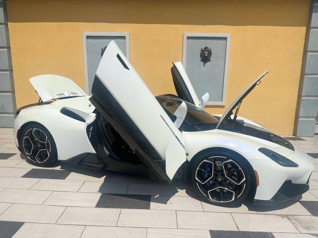 2023 Maserati MC20 Cielo — Convertible — 4,444 mi — Lexington, KY
