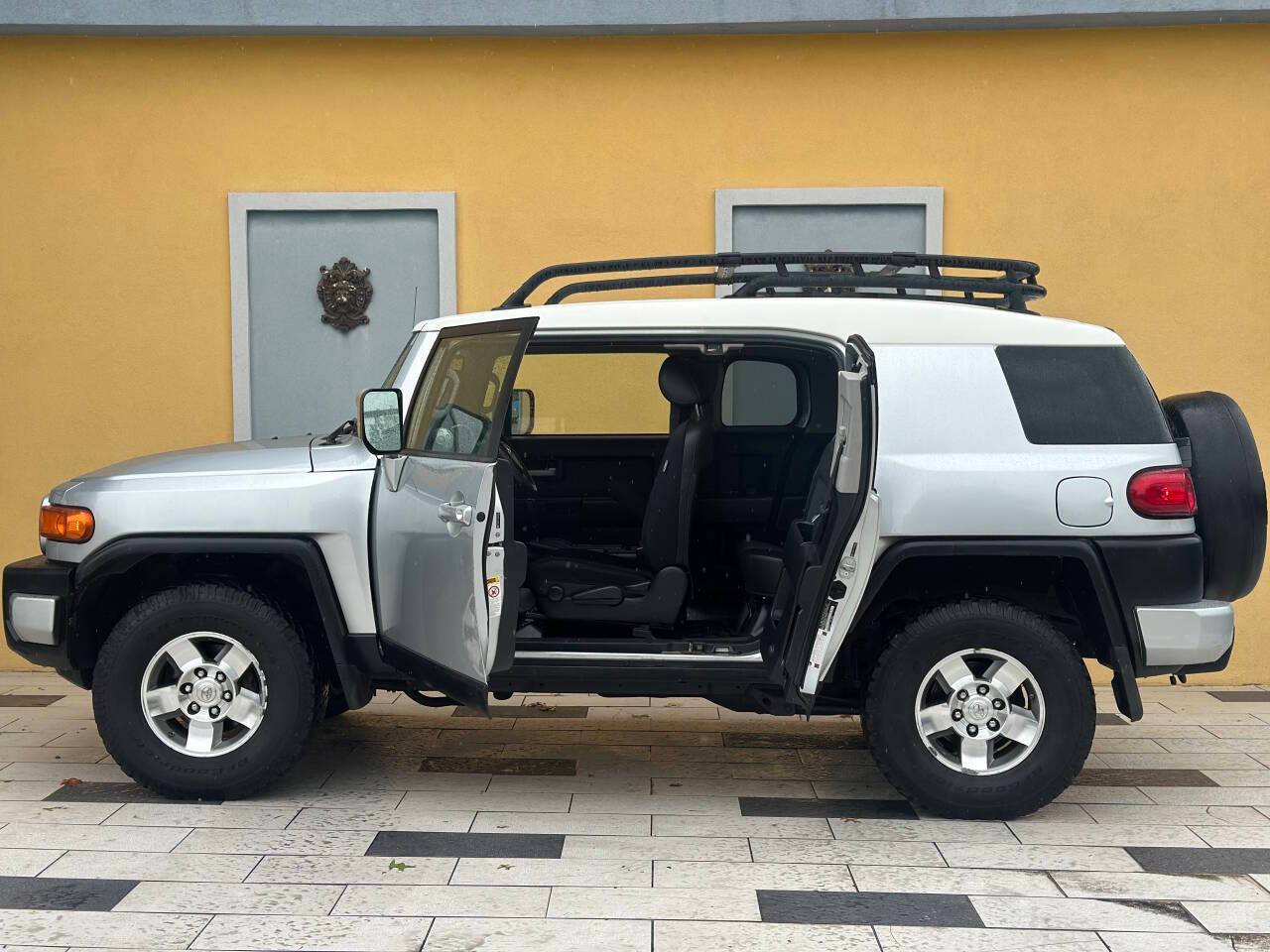 2008 Toyota FJ Cruiser Base — SUV — 130,360 mi — Lexington, KY