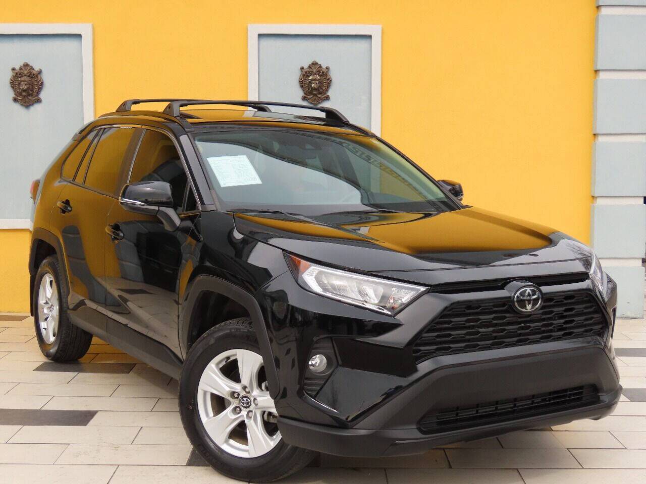 2021 Toyota RAV4 XLE — SUV — 70,464 mi — Lexington, KY