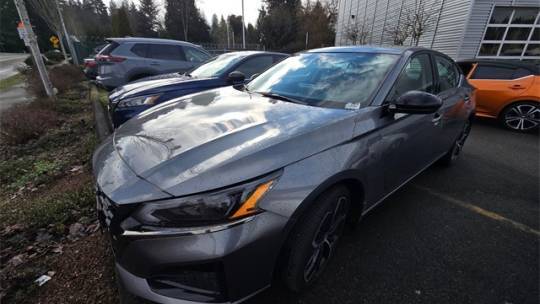 2023 Nissan Altima SR — Sedan — 2,378 mi — Burien, WA