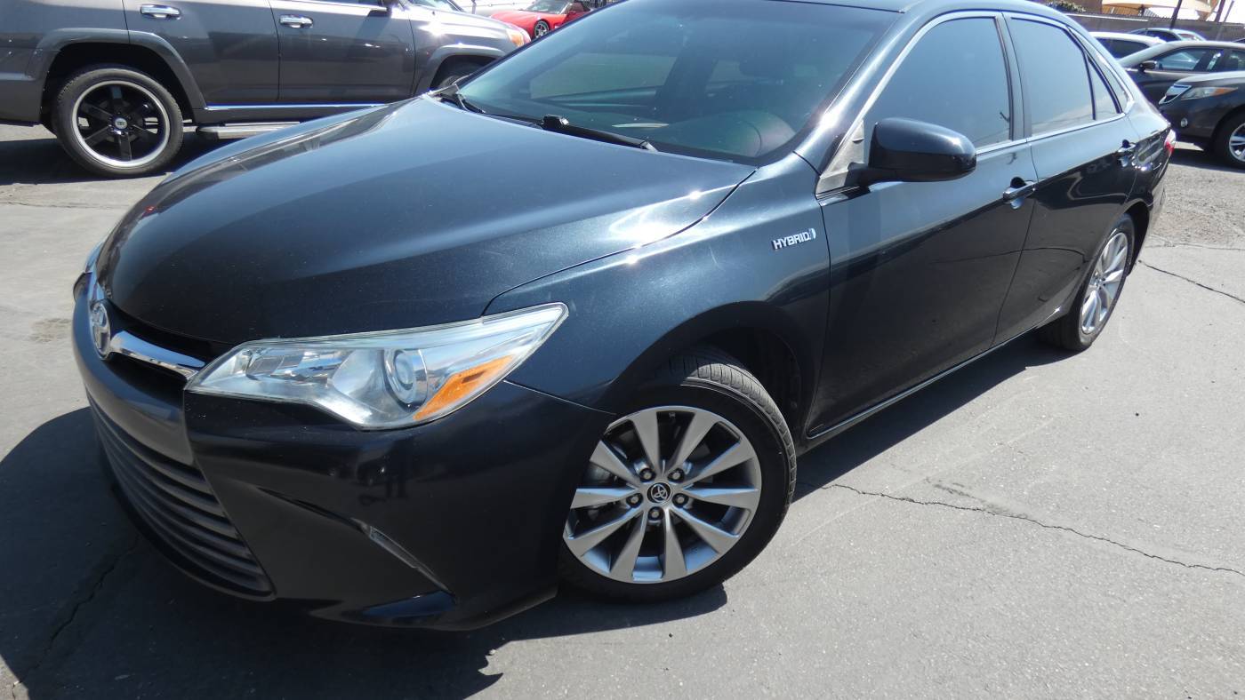 2015 Toyota Camry Hybrid LE — Sedan — 108,695 mi — Phoenix, AZ
