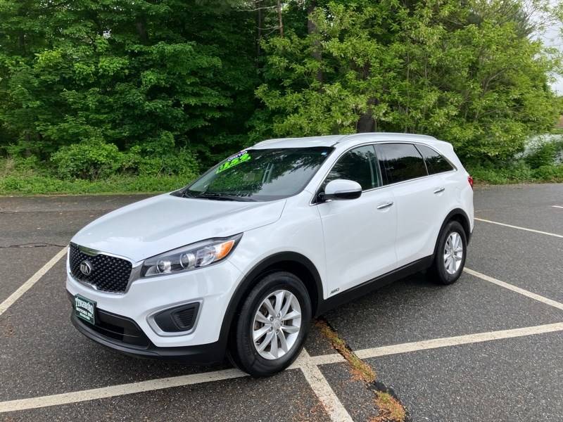 2017 Kia Sorento LX — SUV — 106,152 mi — Tyngsboro, MA
