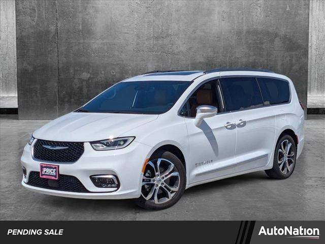 2022 Chrysler Pacifica Pinnacle — Minivan — 41,760 mi — Santa Clarita, CA